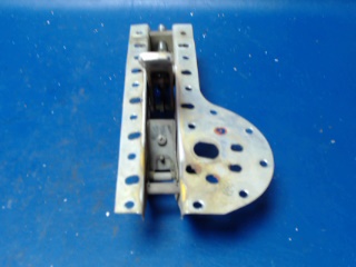 0851781-25 Cessna - LATCH ASSEMBLY NACELLE BAGGAGE DOOR RH